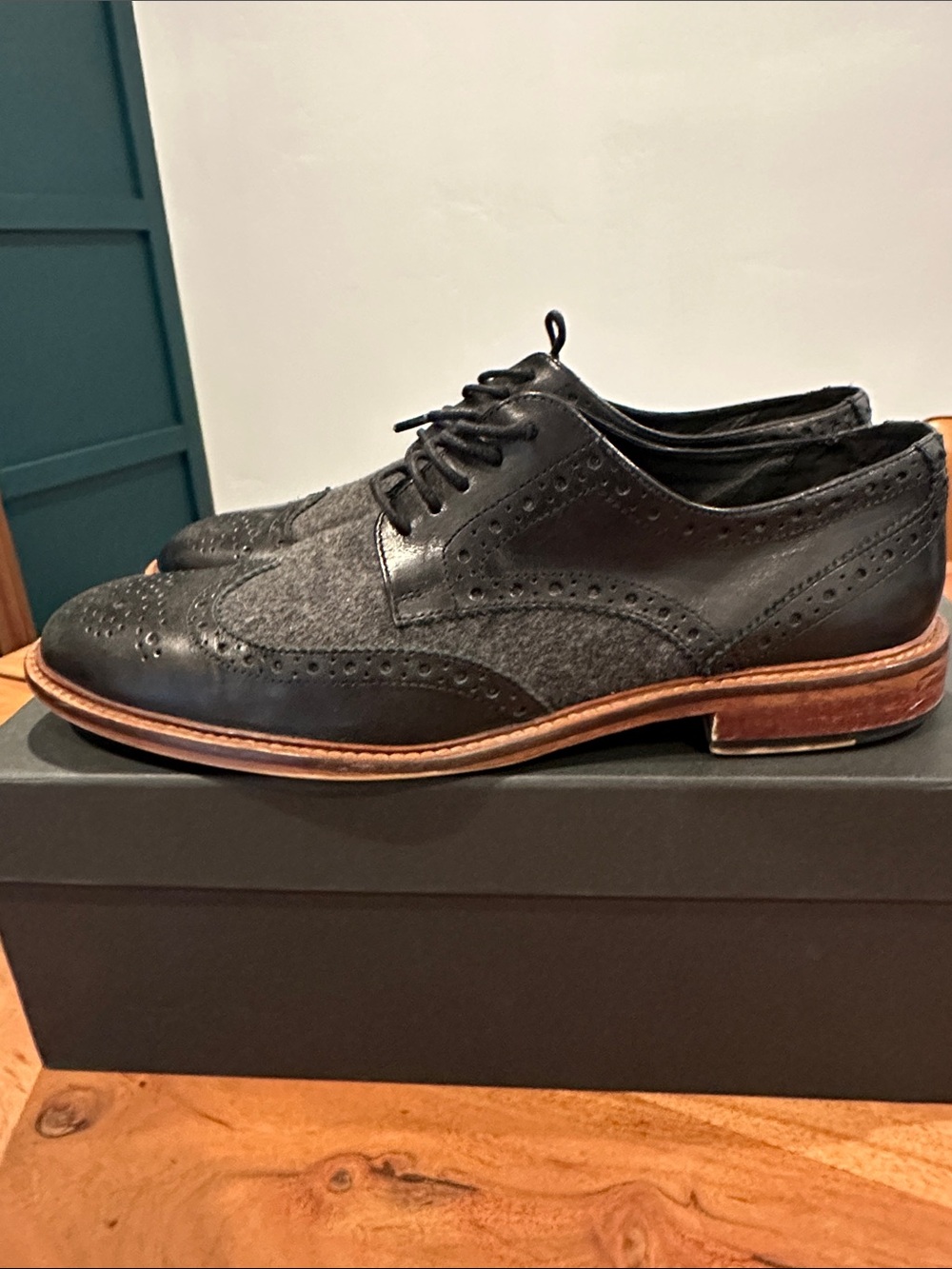 Men's Gordon Rush Black and Gray Wingtip Dress Shoes